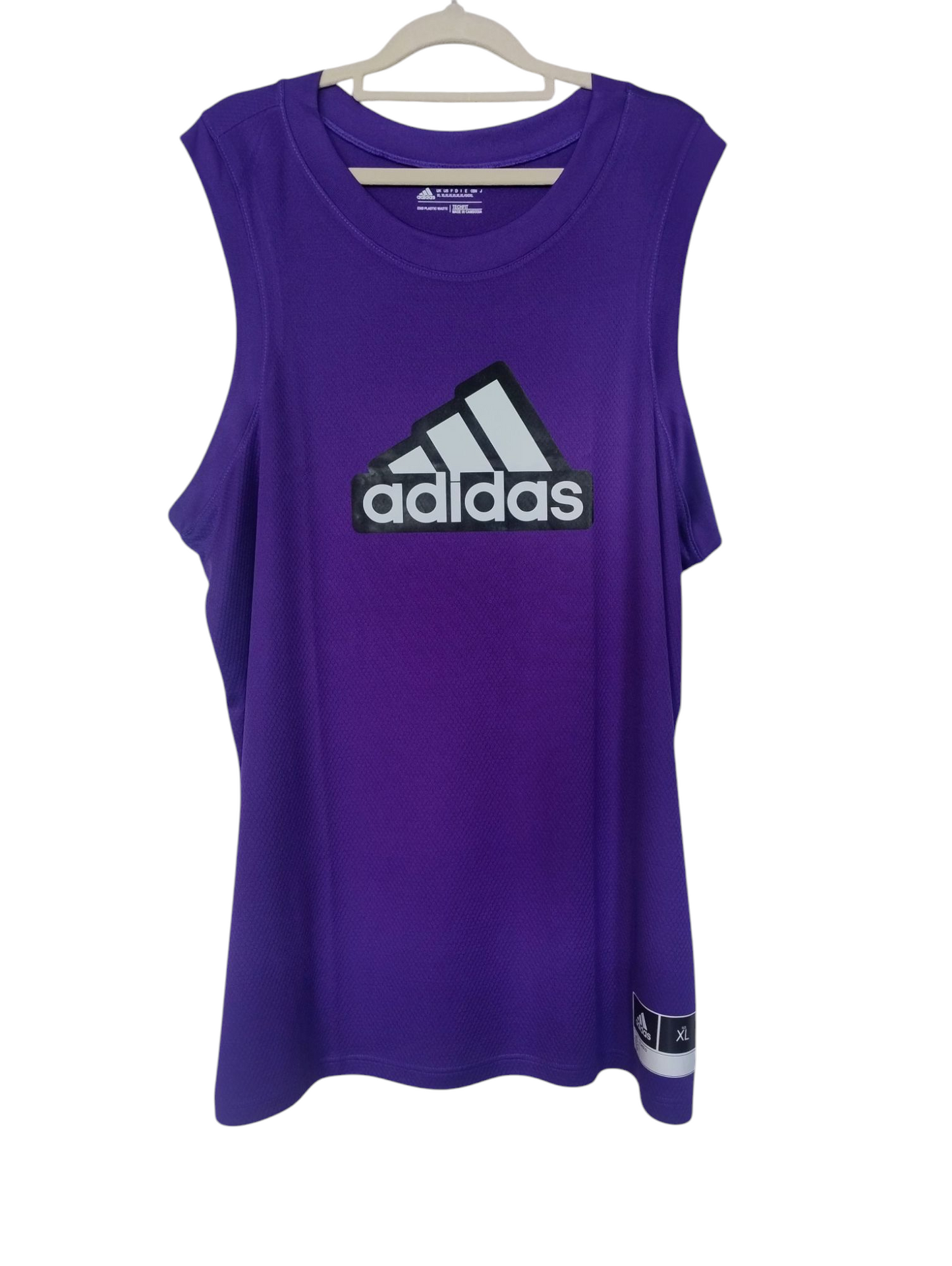 REGATA MASCULINA, ESTILO, CONFORTO E LEVEZA EM CADA TREINO.